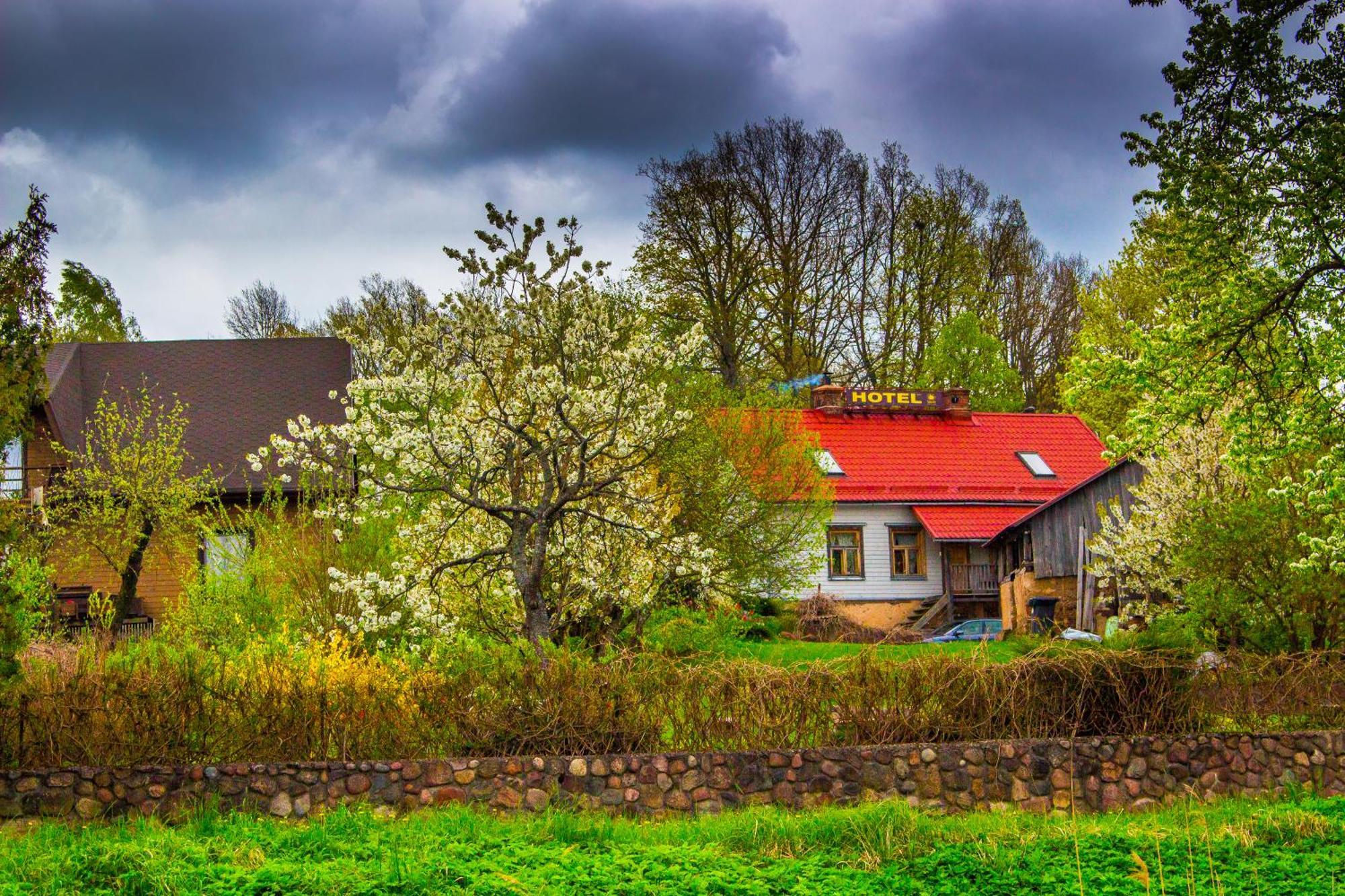 Saule Hotell Talsi Exteriör bild