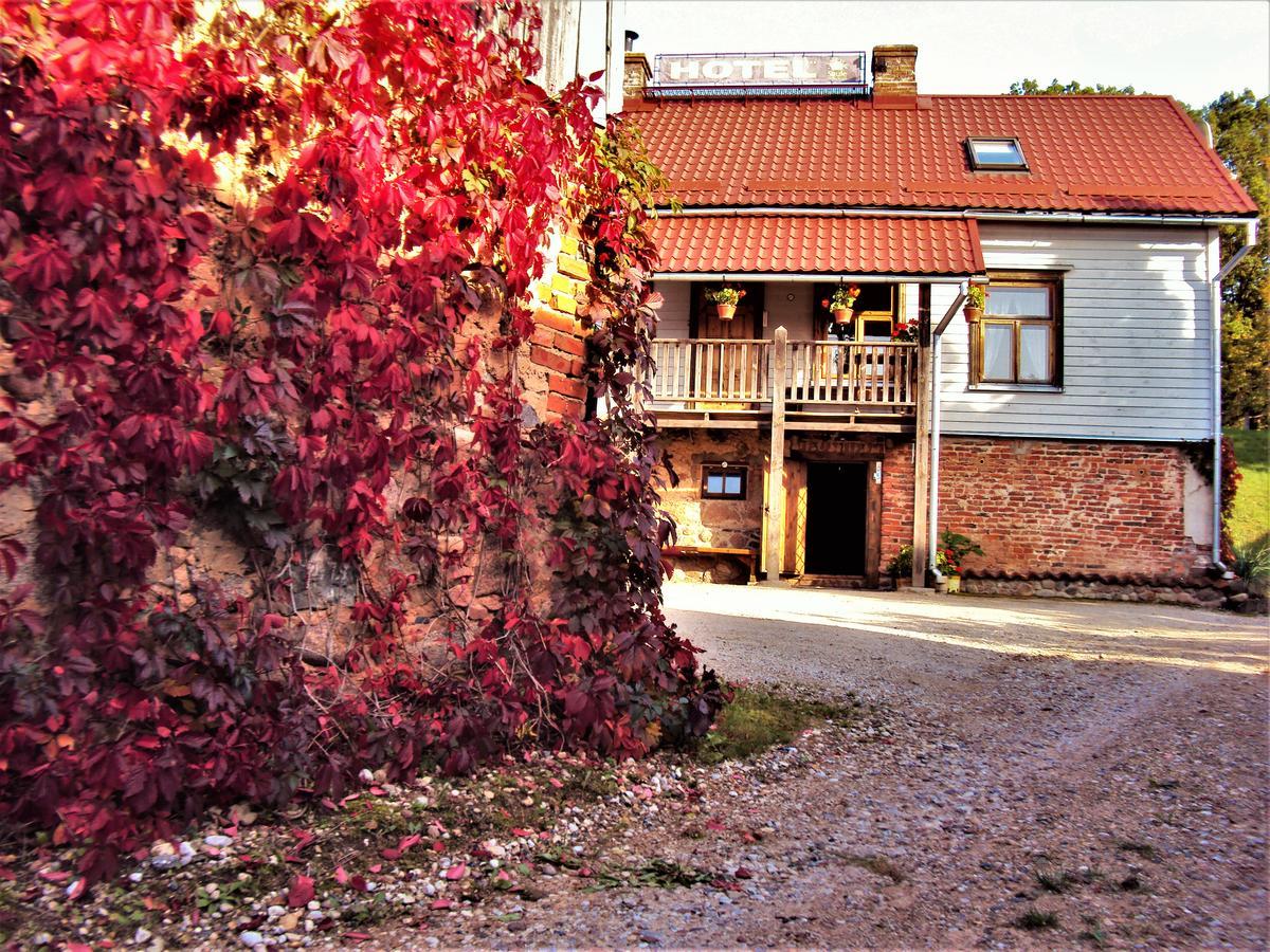 Saule Hotell Talsi Exteriör bild